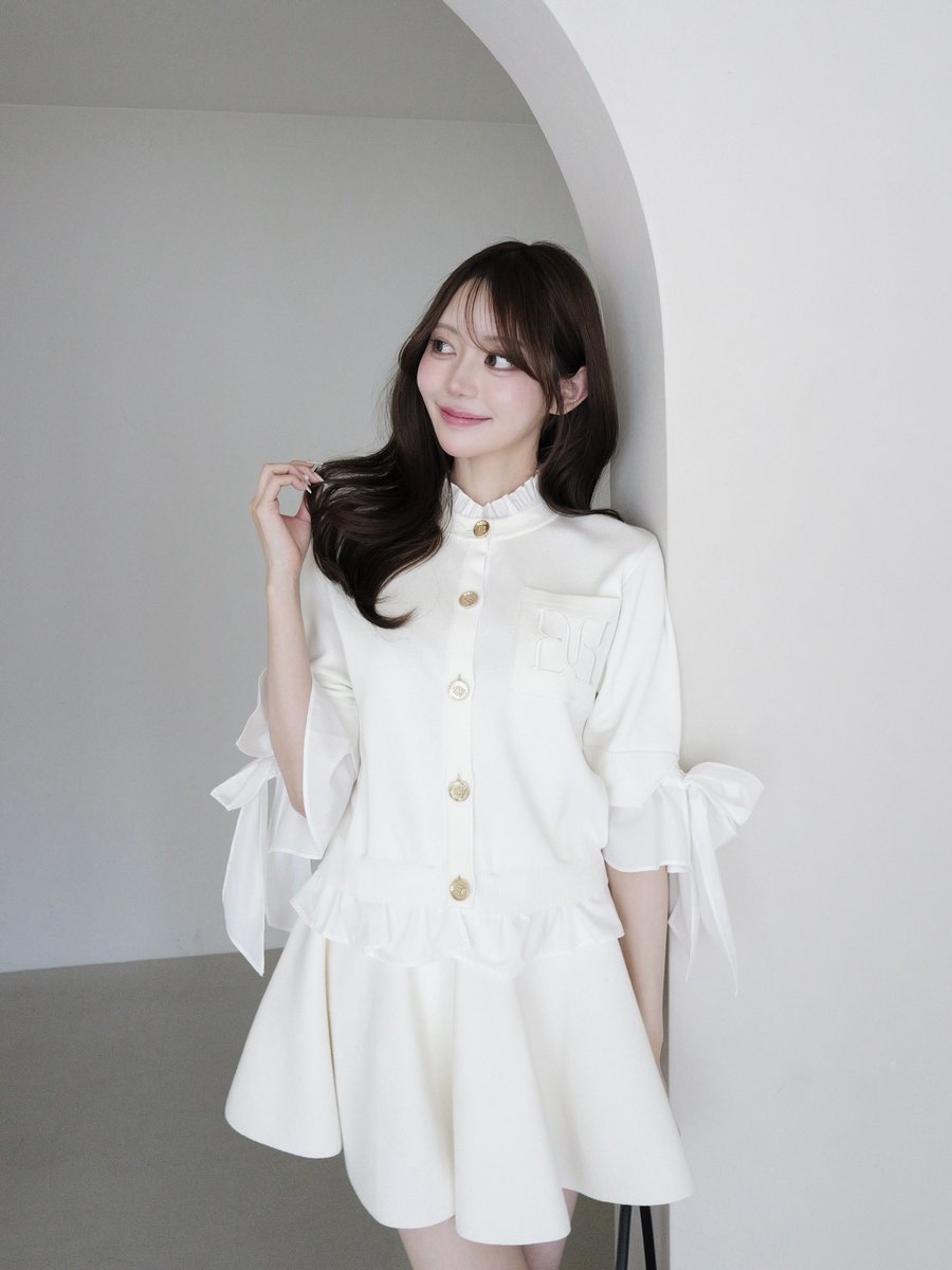 EIMYの名品カーディガンがさらに可愛くなって新発売されたみたい♡ 全9