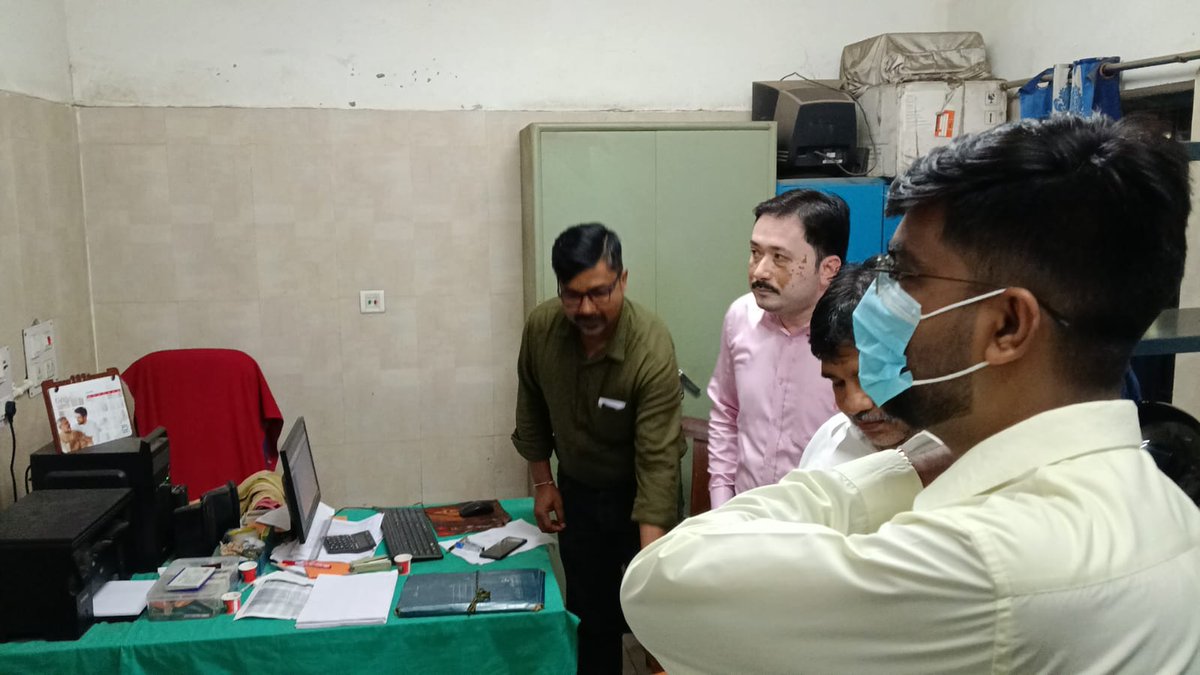 DEOCOB's tweet photo. Sub-Divisional Officer (SDO) Dinhata visited the Dinhata Sub-Divisional Hospital to review healthcare services, inspected hospital facilities and interacted with doctors, healthcare staff, and patients regarding the overall functioning of the hospital. https://t.co/3w0exLBL1A