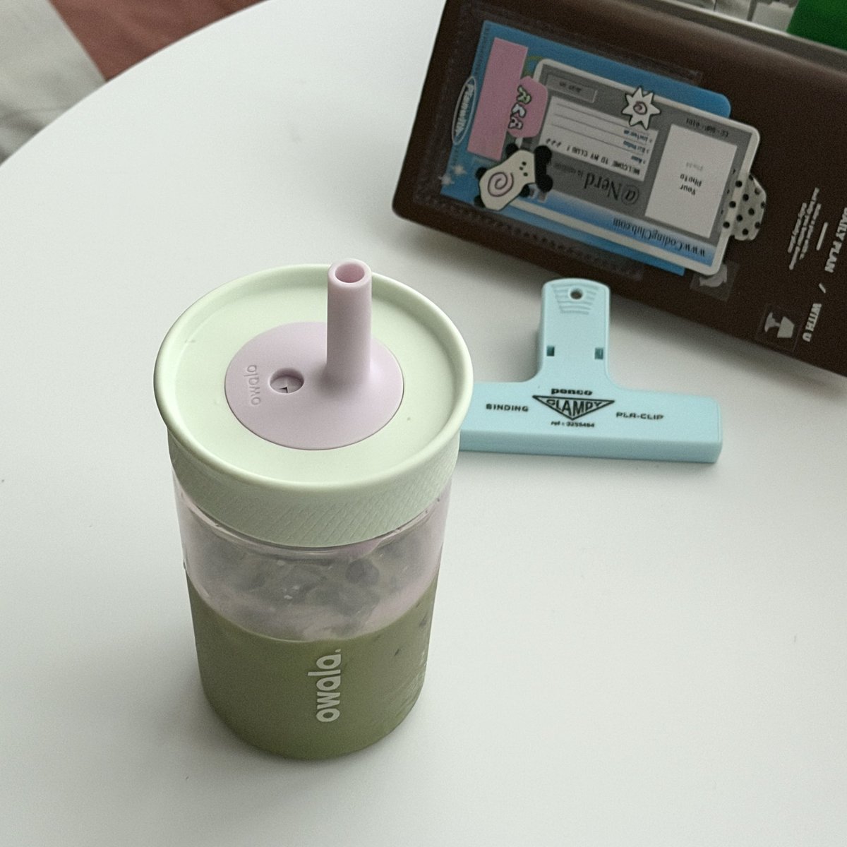 ⋆ tweet media