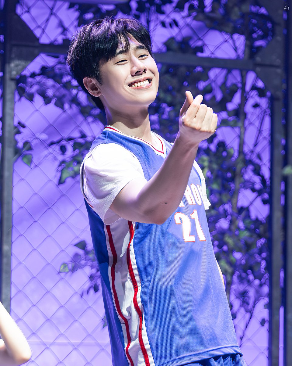 SolDam_bann's tweet photo. 전설의 리틀 농구단
260513 20시 커튼콜

다인 #김민강 배우님 https://t.co/HCbiMnMCYN