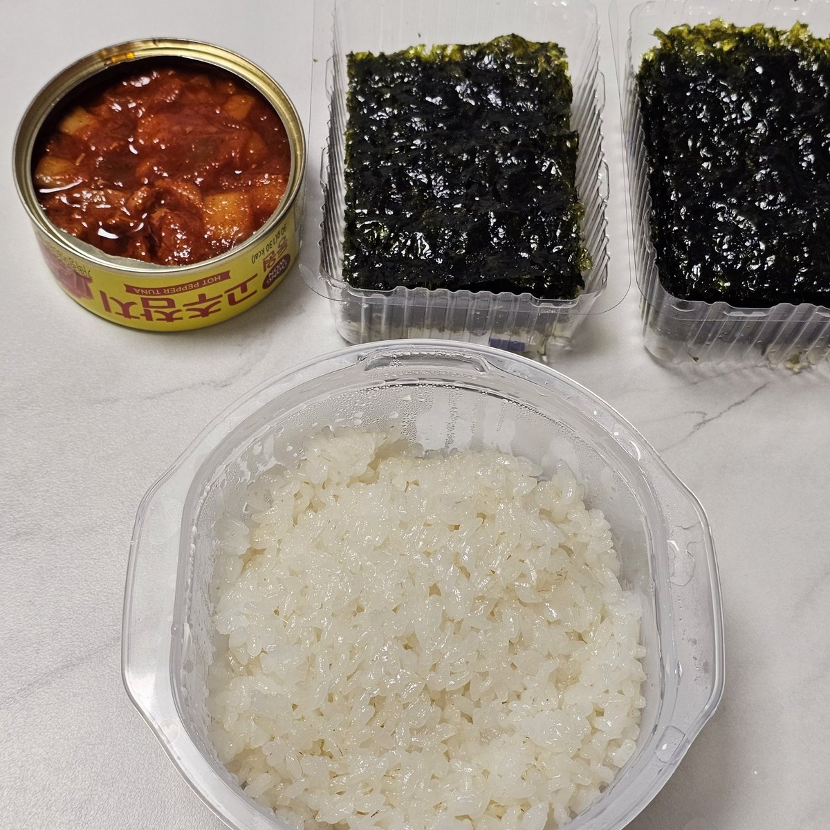 K의 혼밥계정 tweet media