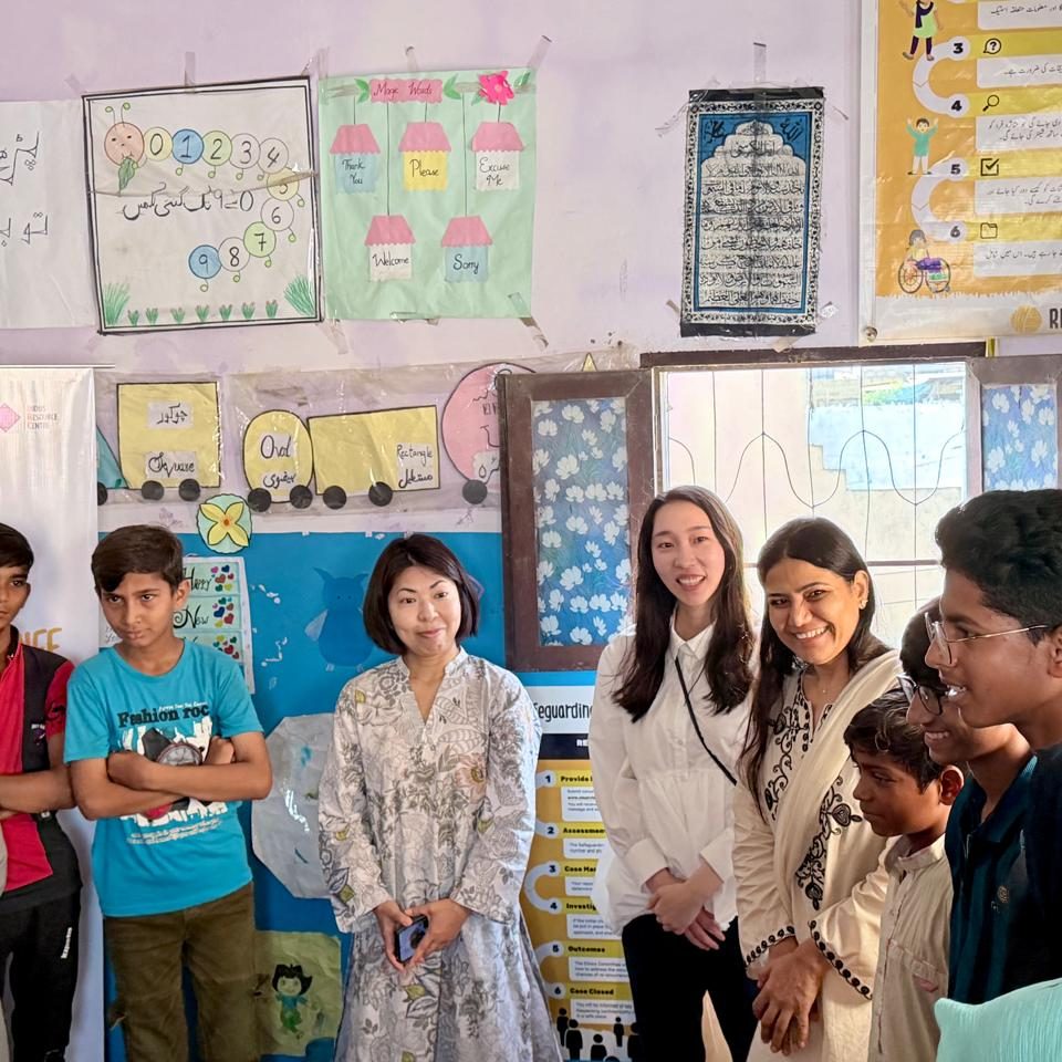 RightToPlayPak's tweet photo. On May 13, a @jica_direct_en delegation including Dr. Mizno Keiko and Ms. Kuriki Suzuka from JICA HQ, along with Chief Advisor Ms. Chiho Ohashi and the JICA-AQAL-III team, visited Middle Tech Non-Formal Education Centers managed by @IndusResourceCe with support from RTP PK
🧵1/1 https://t.co/1XrKbs0mJu