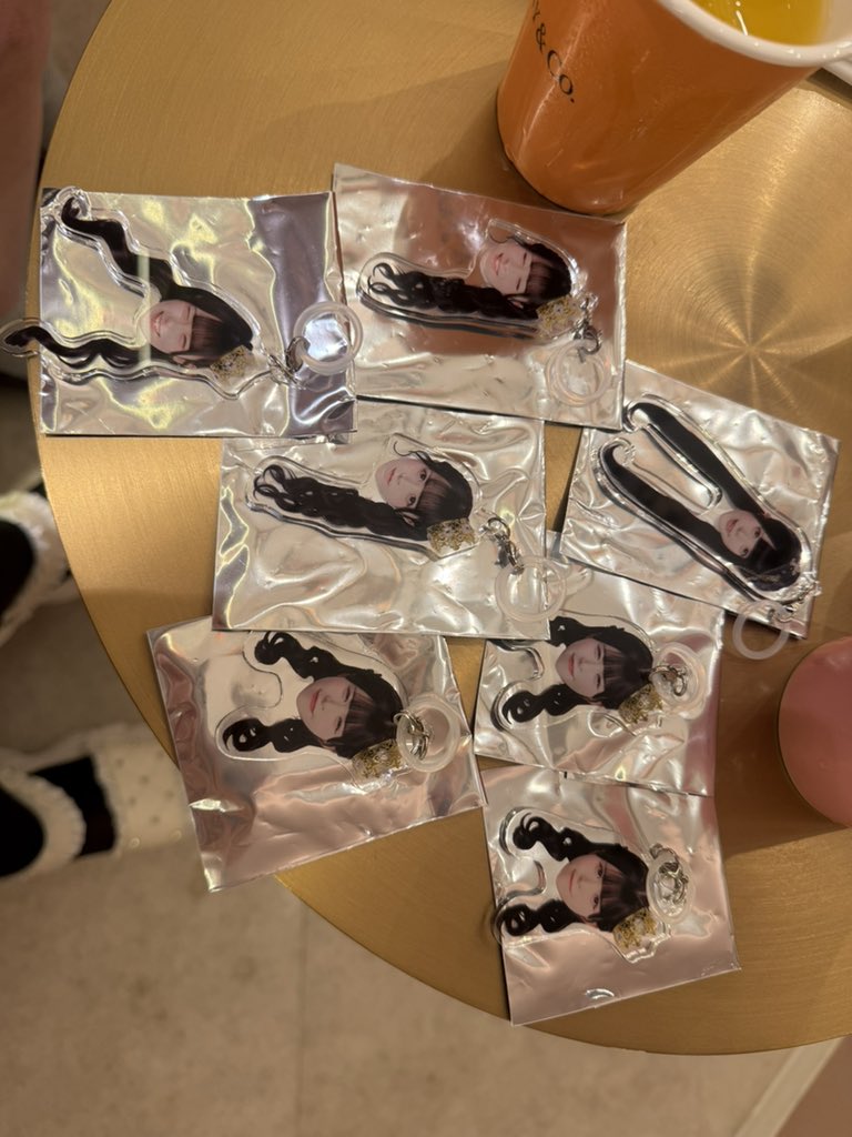 ℳ𝒶ℴ tweet media