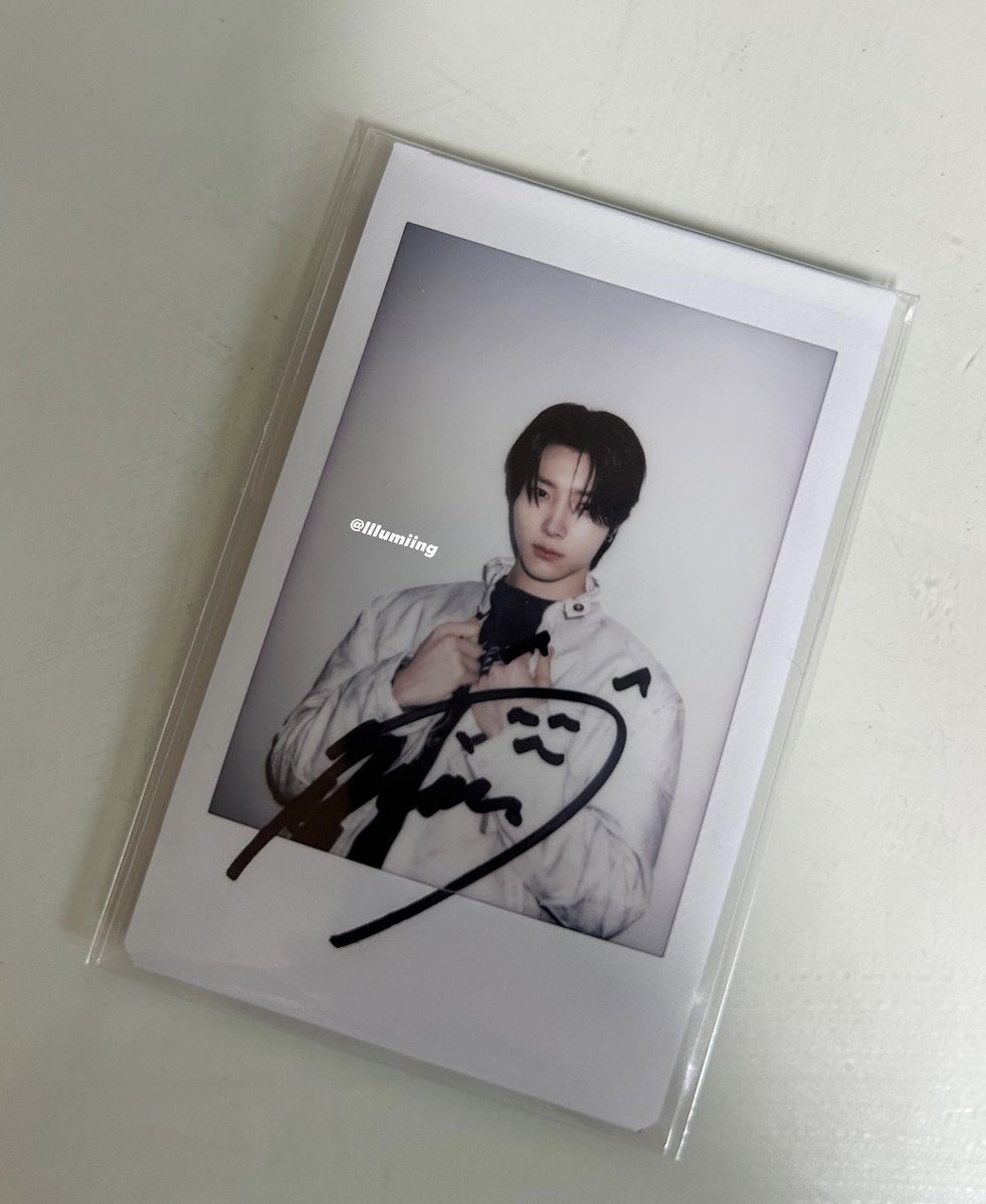 루밍 tweet media