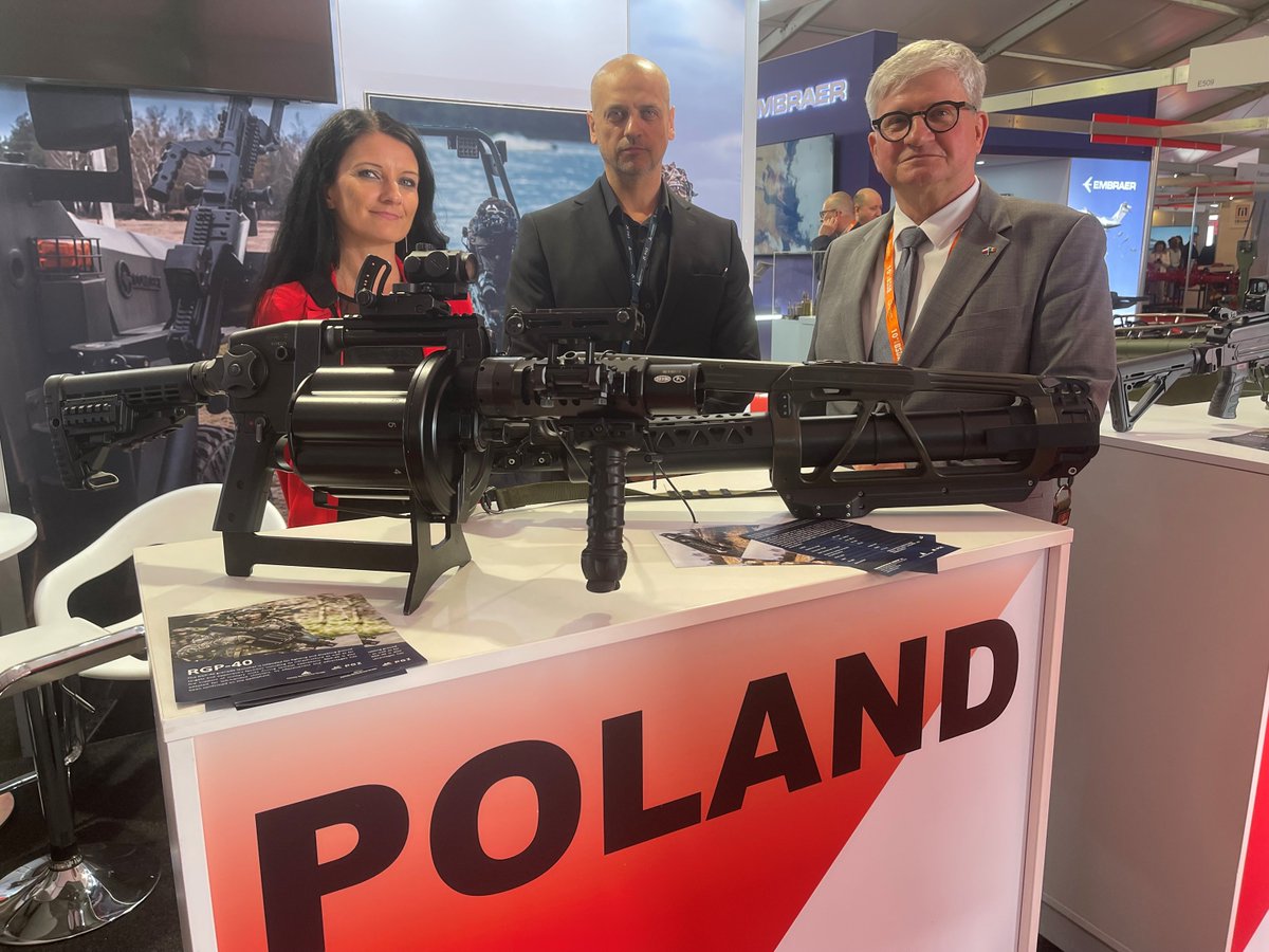 PLinRomania tweet media