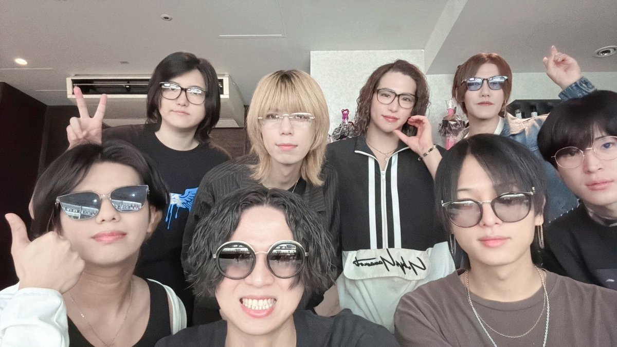 MensBarPLACE's tweet photo. メガネイベント！本日もお待ちしております☺️ https://t.co/I618fKlO9L