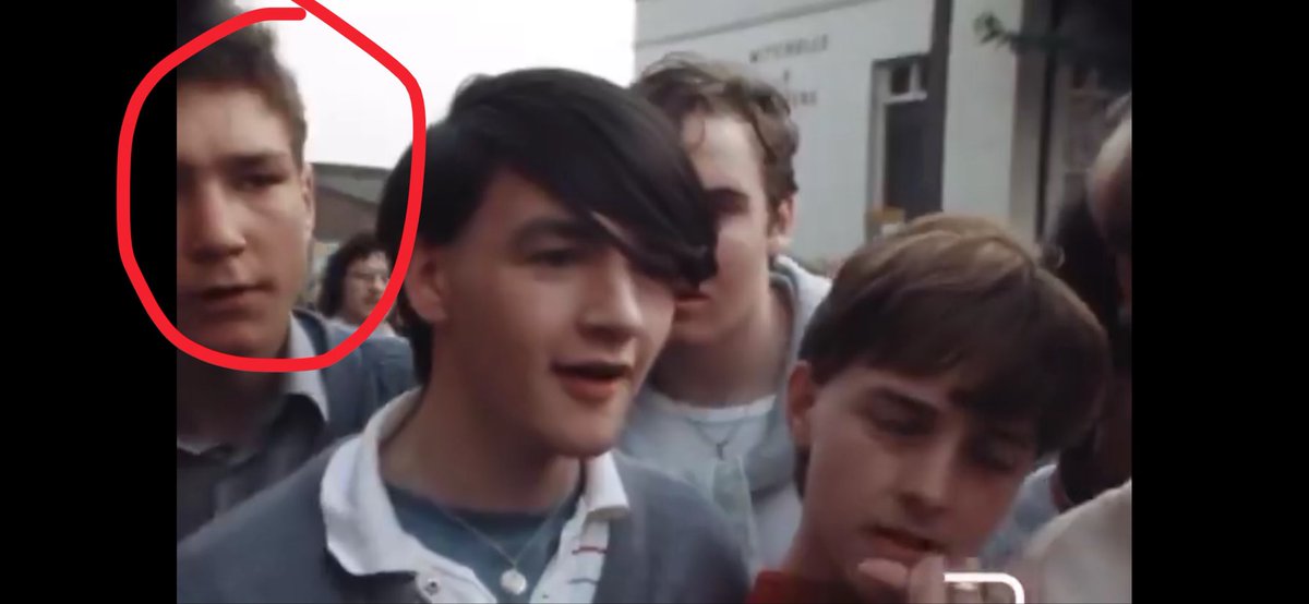 phizzwhizz's tweet photo. @Danny_McMoomins @VinnieJones65 is that you?? 👀 https://t.co/2kP7kRb7NP