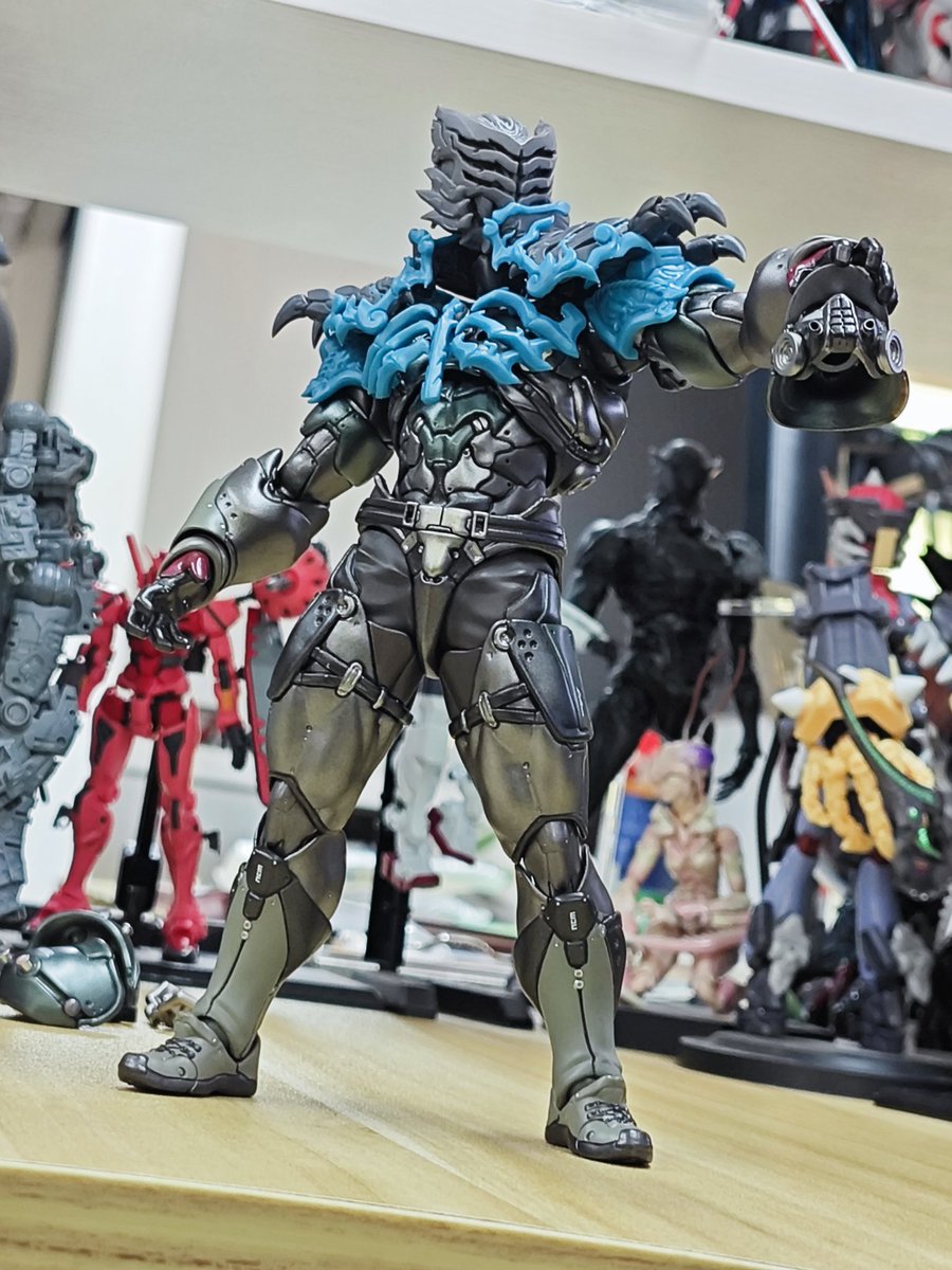 huaihe_sang's tweet photo. 狂蟒突击小队
粉碎者
造型做了点混搭
@Sexyice2019
#actionfigure #actionfigures #sexyice2019 #unkval #sexyice #vermin #mantis #smasher #EAE #UNKVAL #スマッシャー #フィギュア #アンクワルジン https://t.co/tND5fiLler