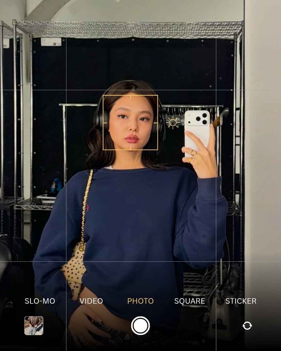 𝘊𝘰𝘳𝘢𝘭. tweet media