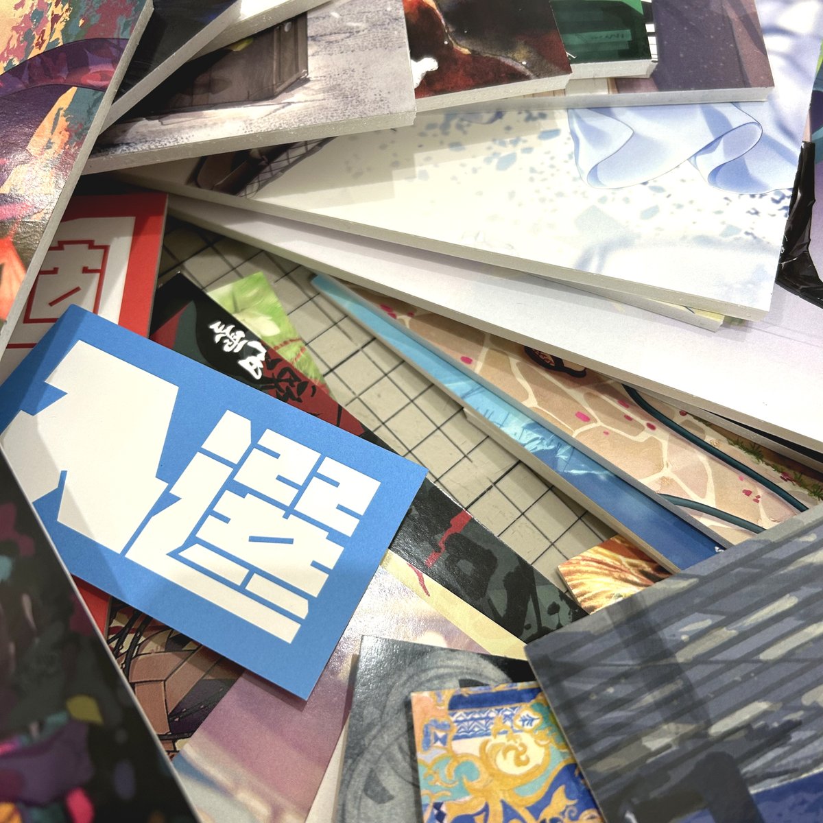 galleryecrii's tweet photo. ＼開催まであと8日！！／
【Next ILLUST Award 2025 受賞展】

準備中の様子をお届け💨
展示に向けて作品パネルが出来上がってきてます💡

✄ーーーーーー✄

●場所：#ギャラリーエクリ(渋谷)
●会期：5月22日(金)〜5月25日(月)
☆入場料無料／フリー入場制
🔻展示詳細
https://t.co/A5kftRPXBm https://t.co/TijcZkI1ta