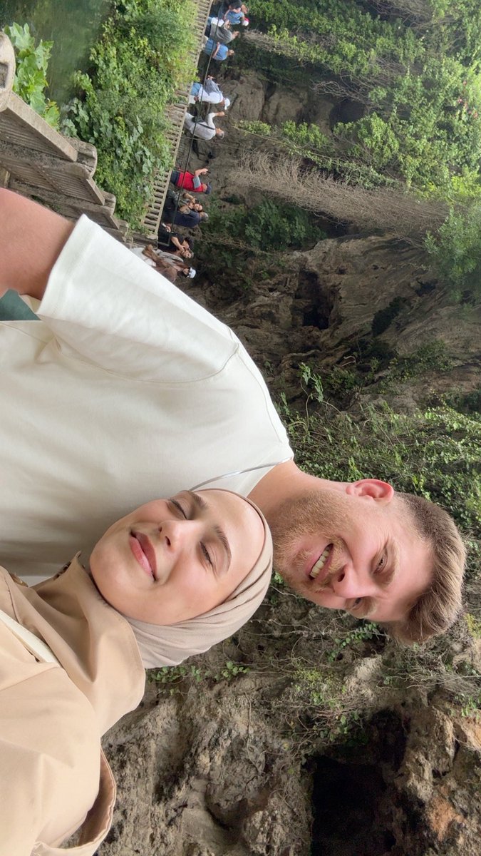 bayanrapperr1's tweet photo. Sen kavgamın içinde bir insansın sevgilim. 
Seni seviyorum https://t.co/6dUVZox770