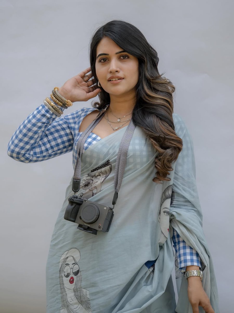 Only Heroines tweet media