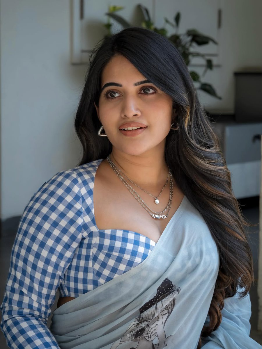 Only Heroines tweet media