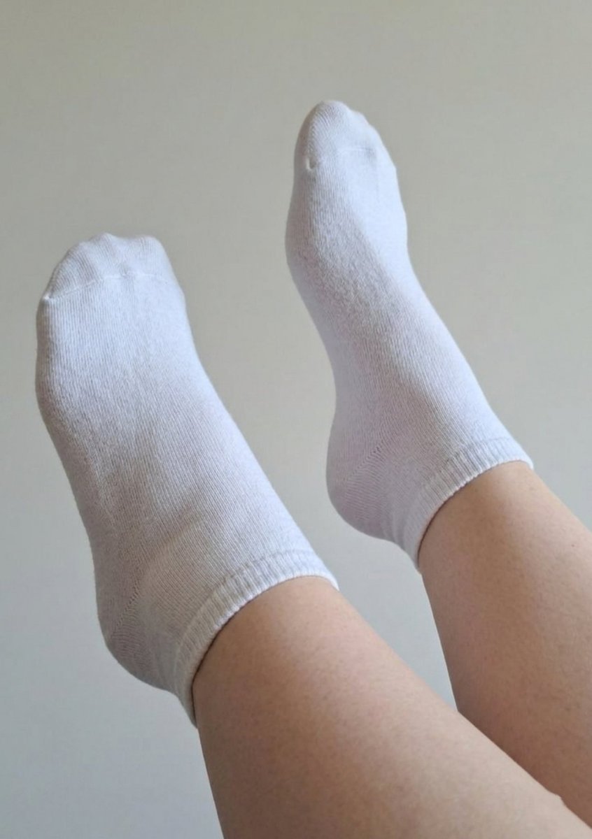 YarasFeet's tweet photo. 👣 Look at these perfect white socks, loser. Fresh, soft, and already making you weak just staring at them.

Findom | Femdom | Finsub | Paypig | HumanATM | Socks | Feet | GeldHerrin | Sklave | Femsub  | @rt_feet https://t.co/zWxCBwYkzf