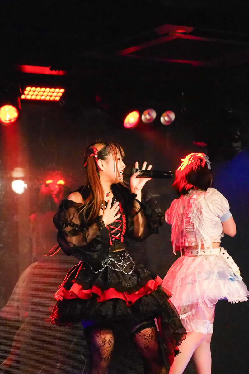 むーんがーる tweet media