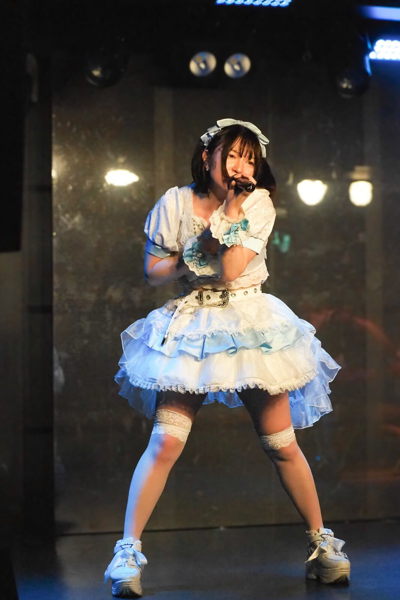 むーんがーる tweet media