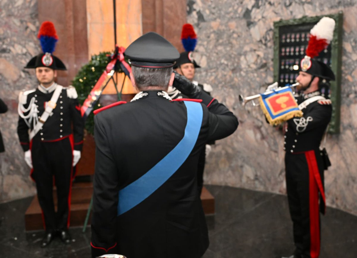 Arma dei Carabinieri tweet media