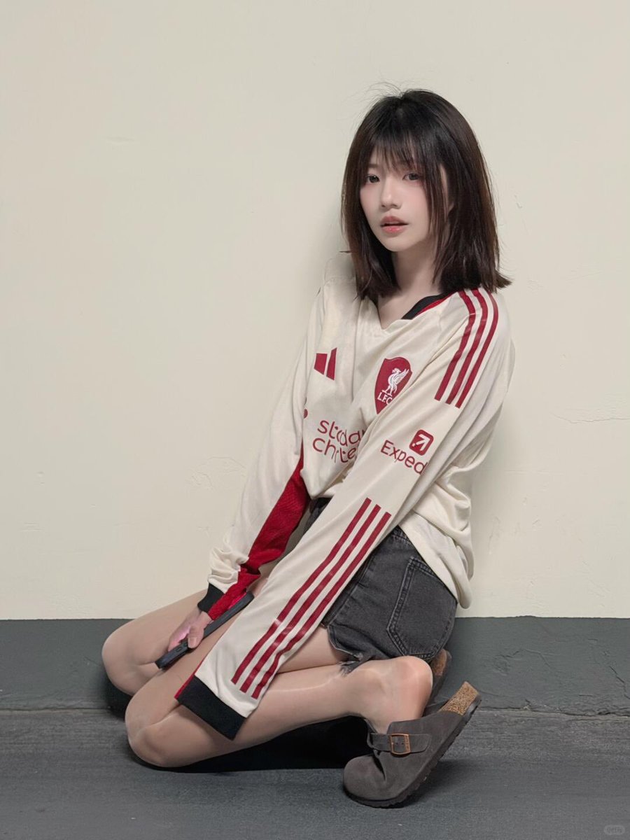 「丝姬」丝怡•学生卡 tweet media