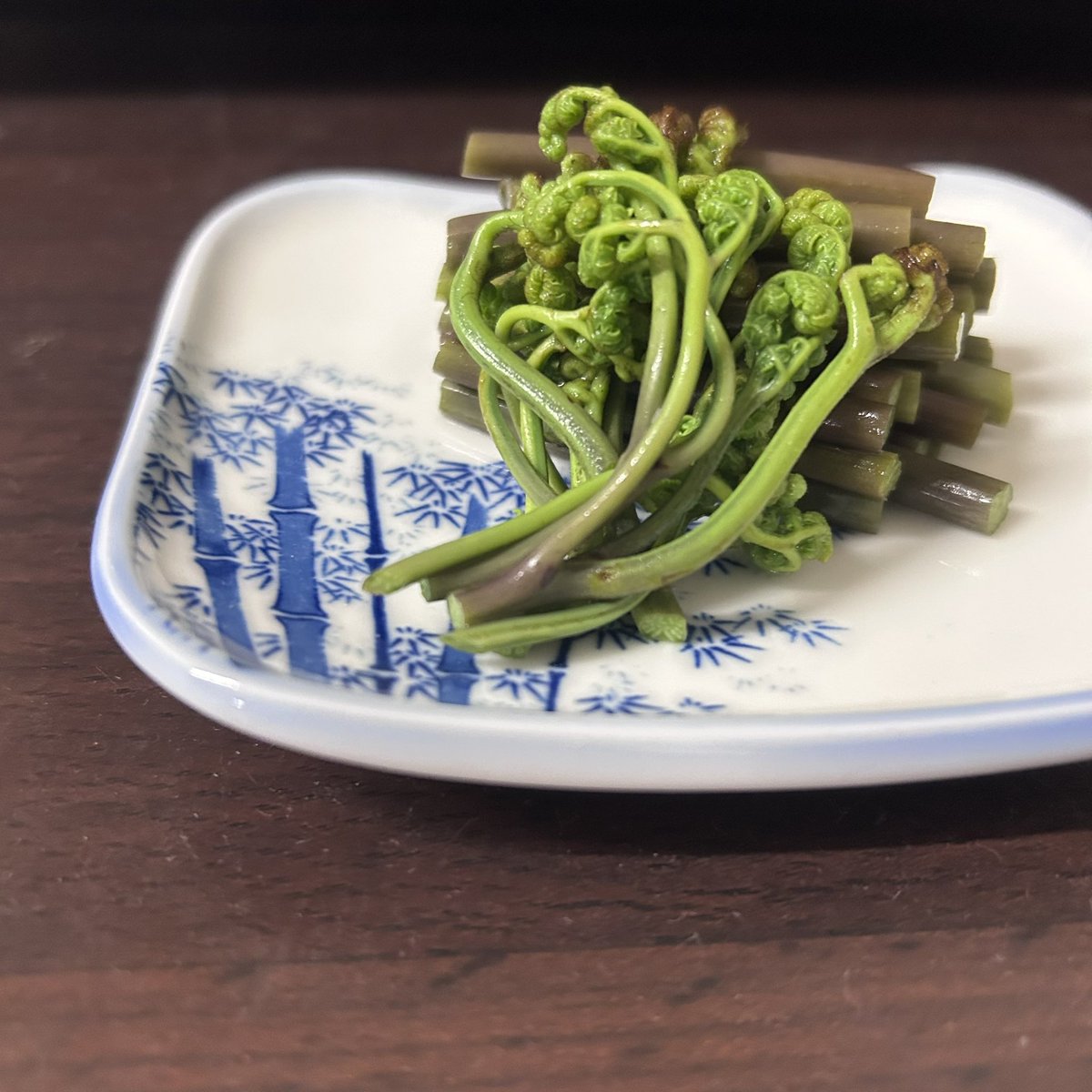 217612414mi's tweet photo. 今年初
おひたしがいちばん https://t.co/cgNO6yFAy3