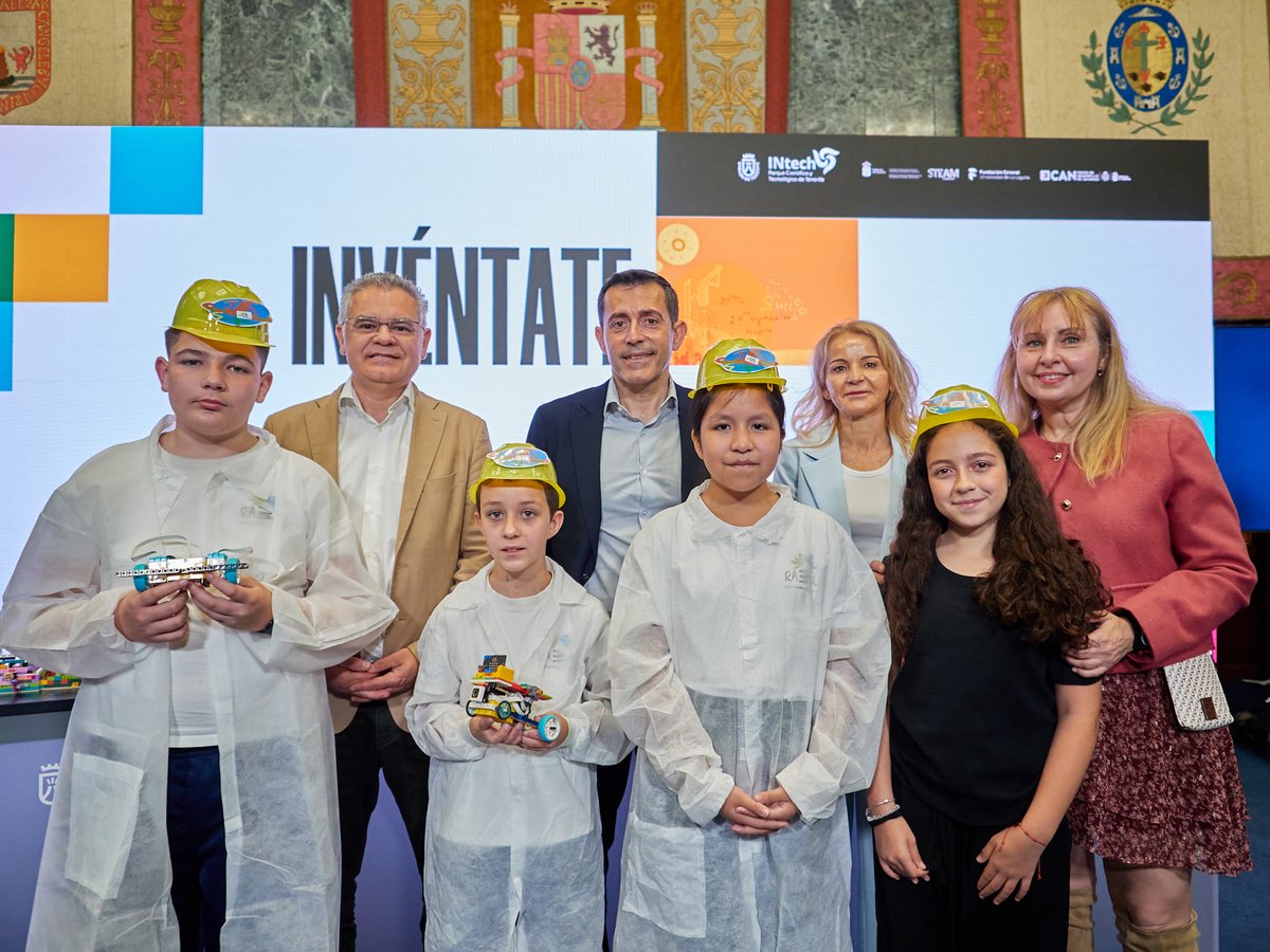 CabildoTenerife's tweet photo. 👧🧒 #INNOVACIÓN 𝗘𝗹 𝗖𝗮𝗯𝗶𝗹𝗱𝗼 𝘆 𝗲𝗹 𝗚𝗼𝗯𝗶𝗲𝗿𝗻𝗼 𝗱𝗲 𝗖𝗮𝗻𝗮𝗿𝗶𝗮𝘀 𝗶𝗺𝗽𝘂𝗹𝘀𝗮𝗻 𝗲𝗹 𝘁𝗮𝗹𝗲𝗻𝘁𝗼 𝗷𝗼𝘃𝗲𝗻 𝘆 𝗹𝗮 𝗶𝗻𝗻𝗼𝘃𝗮𝗰𝗶𝗼́𝗻 𝗲𝗱𝘂𝗰𝗮𝘁𝗶𝘃𝗮 𝗰𝗼𝗻 𝗦𝗧𝗘𝗔𝗠 𝗙𝘂𝘁𝘂𝗿𝗲 𝟮𝟬𝟮𝟲.

👉 Se trata de 𝘂𝗻𝗮 𝗶𝗻𝗶𝗰𝗶𝗮𝘁𝗶𝘃𝗮 𝗲𝗱𝘂𝗰𝗮𝘁𝗶𝘃𝗮 𝘆 𝘁𝗲𝗰𝗻𝗼𝗹𝗼́𝗴𝗶𝗰𝗮 que convertirá el @Auditoriotfe en un espacio de creatividad, ciencia, tecnología e innovación.

🏫 Con la participación de 𝟯𝟰 𝗰𝗲𝗻𝘁𝗿𝗼𝘀 𝗲𝗱𝘂𝗰𝗮𝘁𝗶𝘃𝗼𝘀 𝗱𝗲 𝗖𝗮𝗻𝗮𝗿𝗶𝗮𝘀.

🤖📲 𝟭.𝟮𝟬𝟬 𝗲𝘀𝘁𝘂𝗱𝗶𝗮𝗻𝘁𝗲𝘀 del archipiélago presentarán prototipos y soluciones tecnológicas desarrolladas en respuesta a retos reales de su entorno.

💭✍️ Desarrollados a lo largo del curso escolar mediante procesos de 𝗶𝗻𝘃𝗲𝘀𝘁𝗶𝗴𝗮𝗰𝗶𝗼́𝗻, 𝗱𝗶𝘀𝗲𝗻̃𝗼 𝘆 𝘁𝗿𝗮𝗯𝗮𝗷𝗼 𝗰𝗼𝗹𝗮𝗯𝗼𝗿𝗮𝘁𝗶𝘃𝗼, con el acompañamiento de docentes y facilitadores especializados.

📅 El próximo jueves, 21 de mayo.

ℹ https://t.co/met8A0gXnW