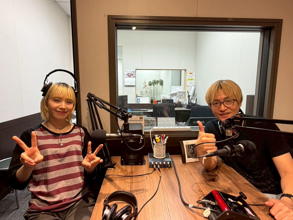 fmbeyondborders's tweet photo. 今夜21時からオンエア📶
LAND presents Radio beyond Borders

5月のマンスリーゲストは
アユ二・D (@AYUNiD_BiSH) さん🗣️

音楽を始めたきっかけや、BiSH時代のお話など…
今宵もお聴き逃しなく🌙

📻聴く
https://t.co/z6IufwUrte

#fmcocolo765 #ビヨンド765 https://t.co/ean73SEP4q