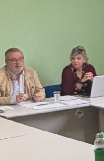 CSIFExtremadura's tweet photo. El secretario de coordinador territorial, Paco Morán, y la secretaria comarcal de Plasencia, Conchi Rodríguez, se reúnen con los delegados de la zona para evaluar el trabajo sindical de la organización y programar acciones futuras.
#CSIF+EsMás https://t.co/NQjfyCE77Z