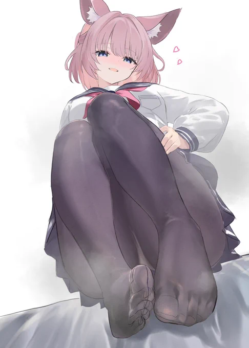 ニコちゃんのおみ足 #ブルアカ 吉野ニコ