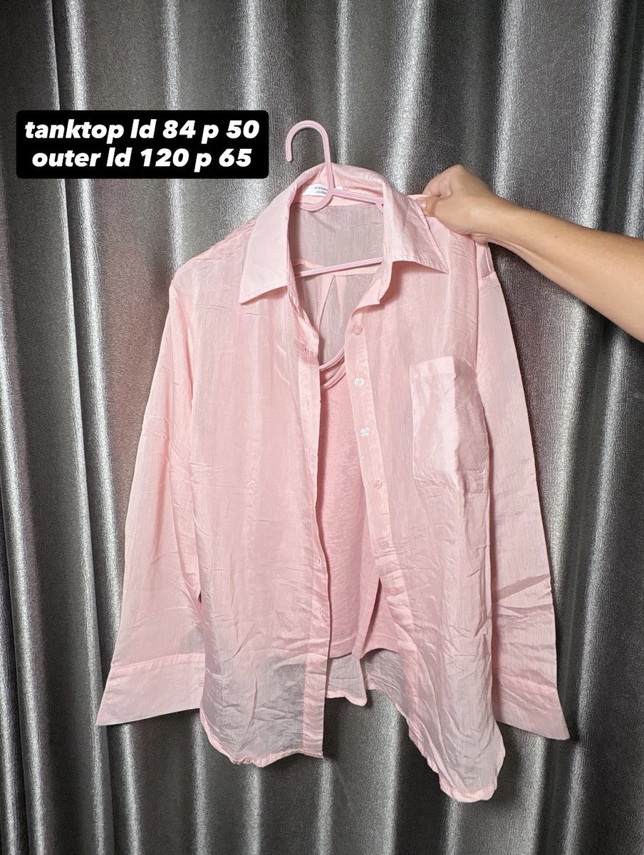 prelovedbyice's tweet photo. 1set tanktop+outer wanwan clothing — 85k
✿ nominus, merk bangkok, cantikpol

kemeja biru pita — 55k
✿ nominus, cantik bs dipitain dibelakang

kemeja sage green — 50k
✿ nominus, model nerawang

outer ruffle pink  55k 
✿ nominus, detail ruffle cantikk https://t.co/pzyObyvqtQ