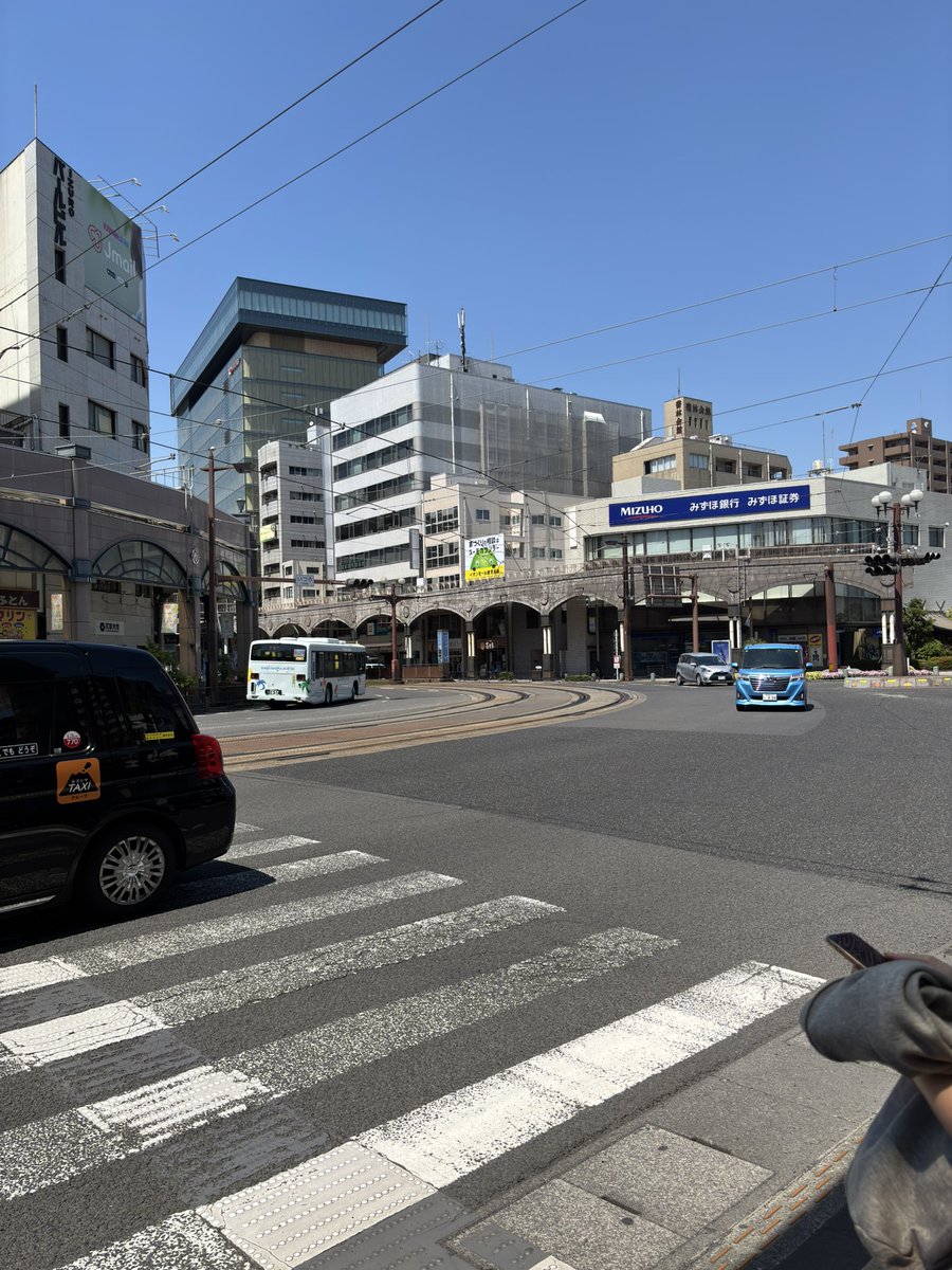 たけまる tweet media