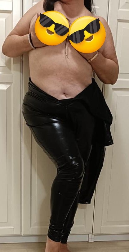 Footy_bootyqueen tweet media