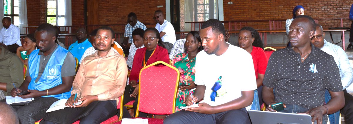 KarongiDistr's tweet photo. @RwandaLocalGov @ralgarwanda @RwandaWest @GeraldMuzungu @LNarangwe @umuhozaPascasi2 @GovernanceRw JADF Karongi, ni ihuriro ry’abafatanyabikorwa mu iterambere ry’Akarere ka Karongi, rigizwe n’imiryango itari iya Leta 61, imishinga ye Leta 8 n’imiryango ishamikiye ku myemerere 24 ndetse n’urugaga rw’abikorera. Aba ni nabo bitabiriye iyo nteko rusange irimo kubera i Rubengera. https://t.co/wIaESkvUqO