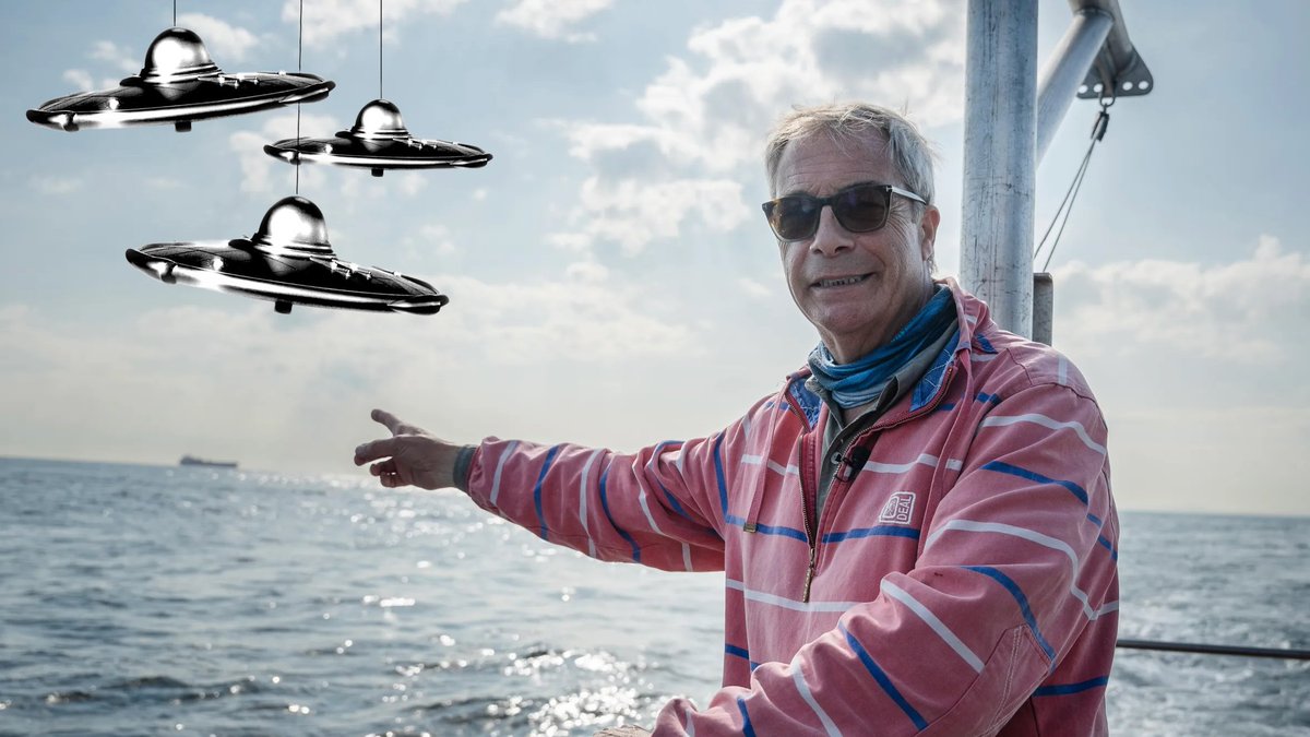 BoveFromAbove's tweet photo. Caption competition. https://t.co/ydMVuydy7S