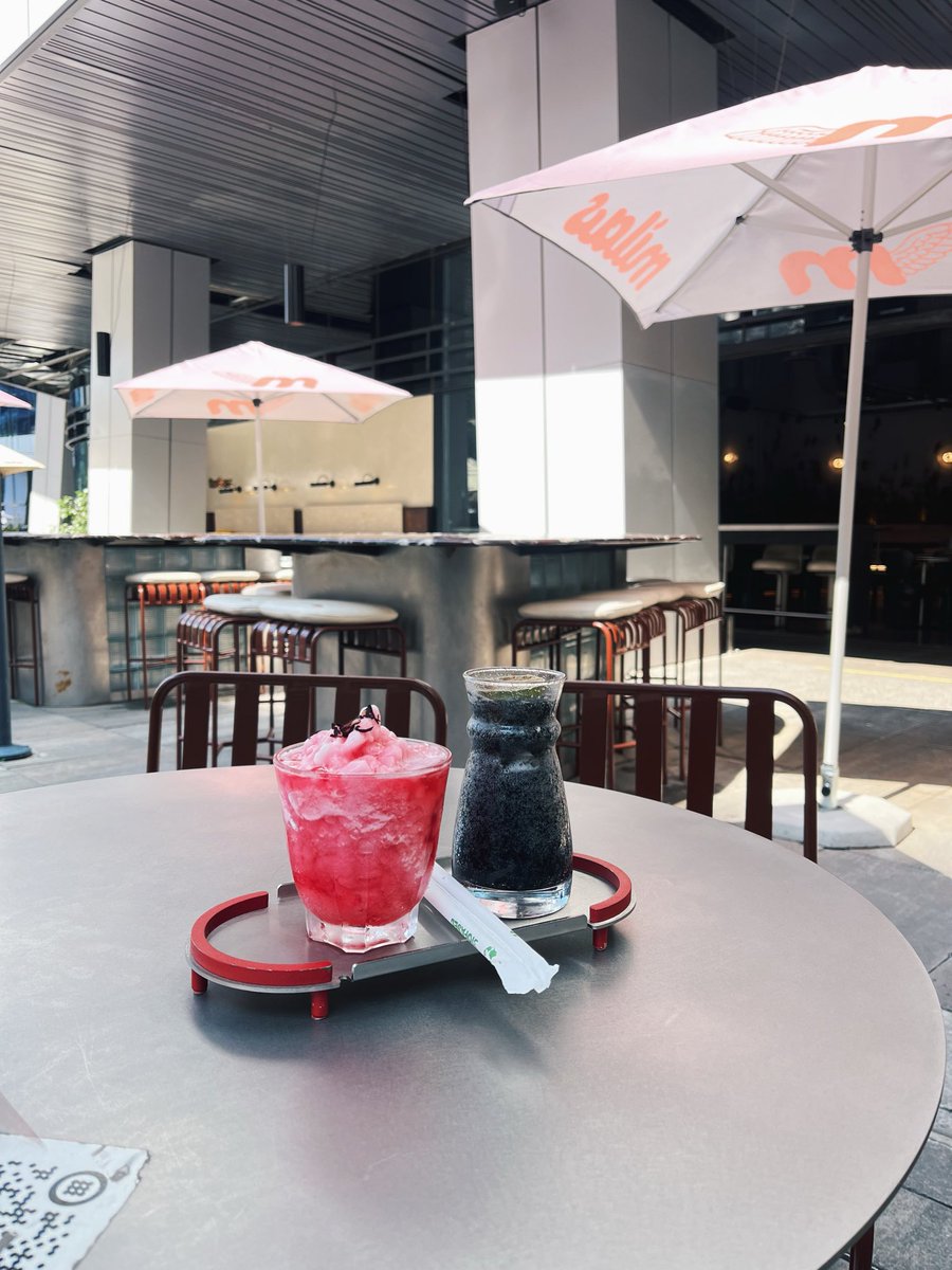 sindii__t's tweet photo. Found a cute cafe in Sandton. https://t.co/U3FZLssKOC