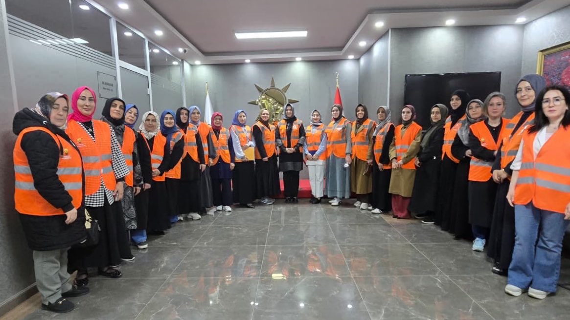 akkadinistanbul's tweet photo. @salihademirer @tugbaisikercan @AKKADINGM @abdullahozdemir @akpartiistanbul 🧡🦺 https://t.co/HMDKrTZoB5
