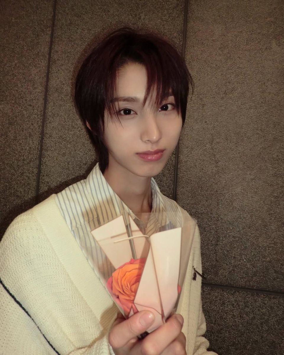주왕시스 tweet media