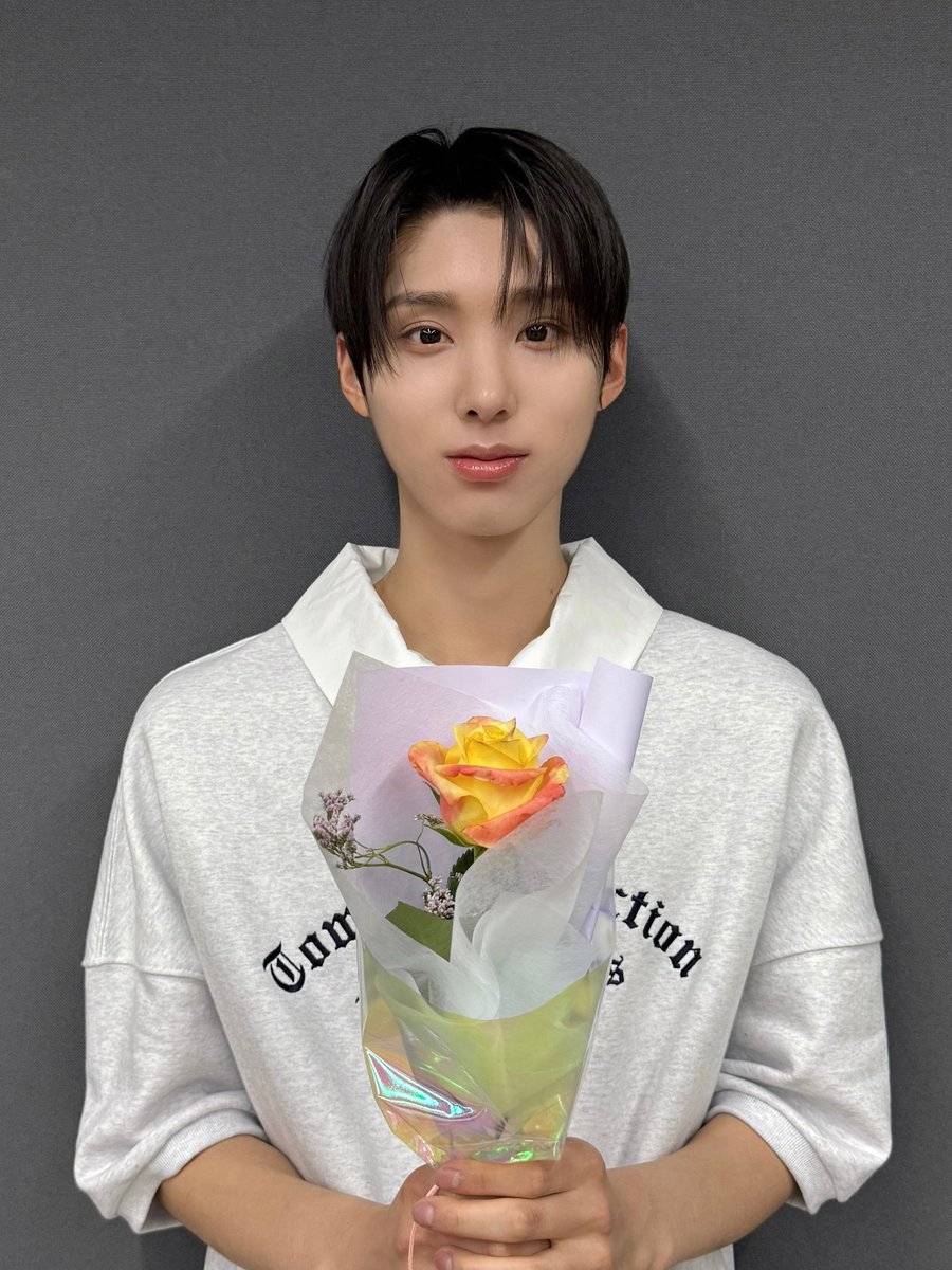 주왕시스 tweet media