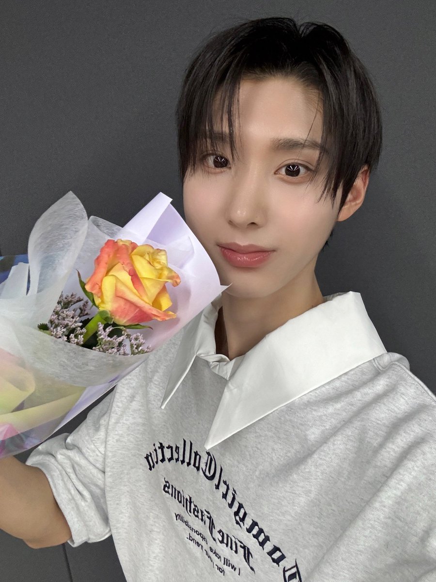 주왕시스 tweet media