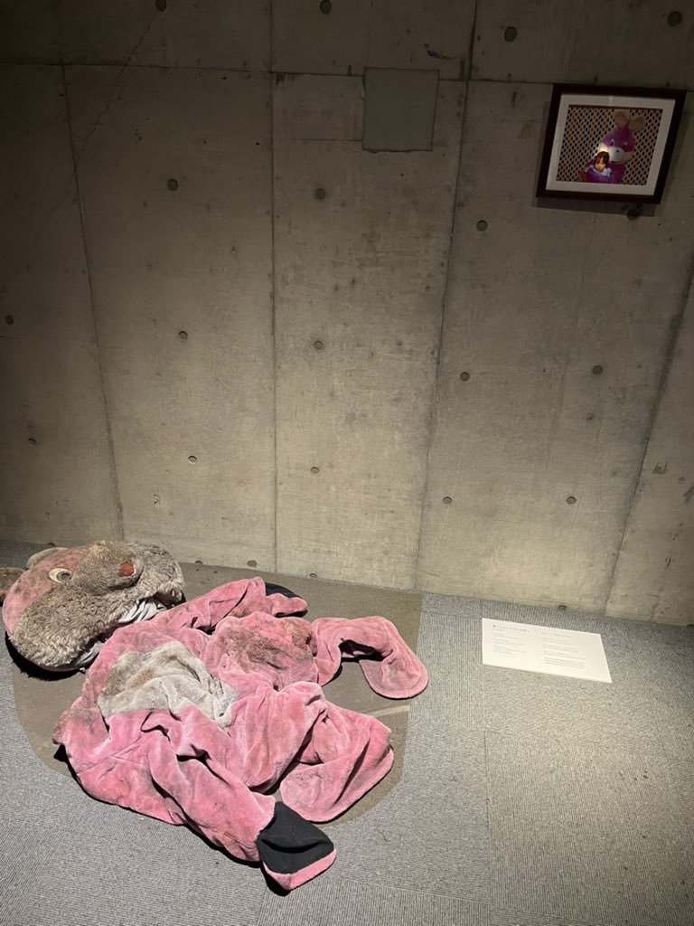 shangkani's tweet photo. グランフロント大阪の北館でやってる恐怖心展。興味がそそられたので行ってきた。「感覚を軸として恐怖かそれ以外かという仮説が立てられる」って、なるほどって思った。日曜日まで。 https://t.co/YgUUqflZY8