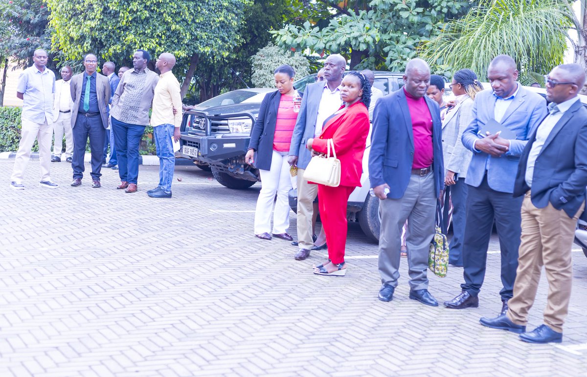 PSF_RWA's tweet photo. Today, the Study Tour and Business Forum on Real Estate Development, Green Housing, and Collective Investment officially got underway, bringing together 120 local investors — including 80 participants from the Northern Province and 40 from other provinces and districts across Rwanda.
The local investors and City of Kigali Chairperson will be exchanging best practices on the mentioned business sectors. 

Organized by the @PSF_RWA, in collaboration with #PSF City of Kigali &  #PSF North, the initiative aims to strengthen private sector participation in Rwanda’s urban transformation agenda through sustainable and inclusive investments. 
#PSF #GreenHousing #RealEstate #CollectiveInvestment #UrbanDevelopment #Kigali #Rwanda