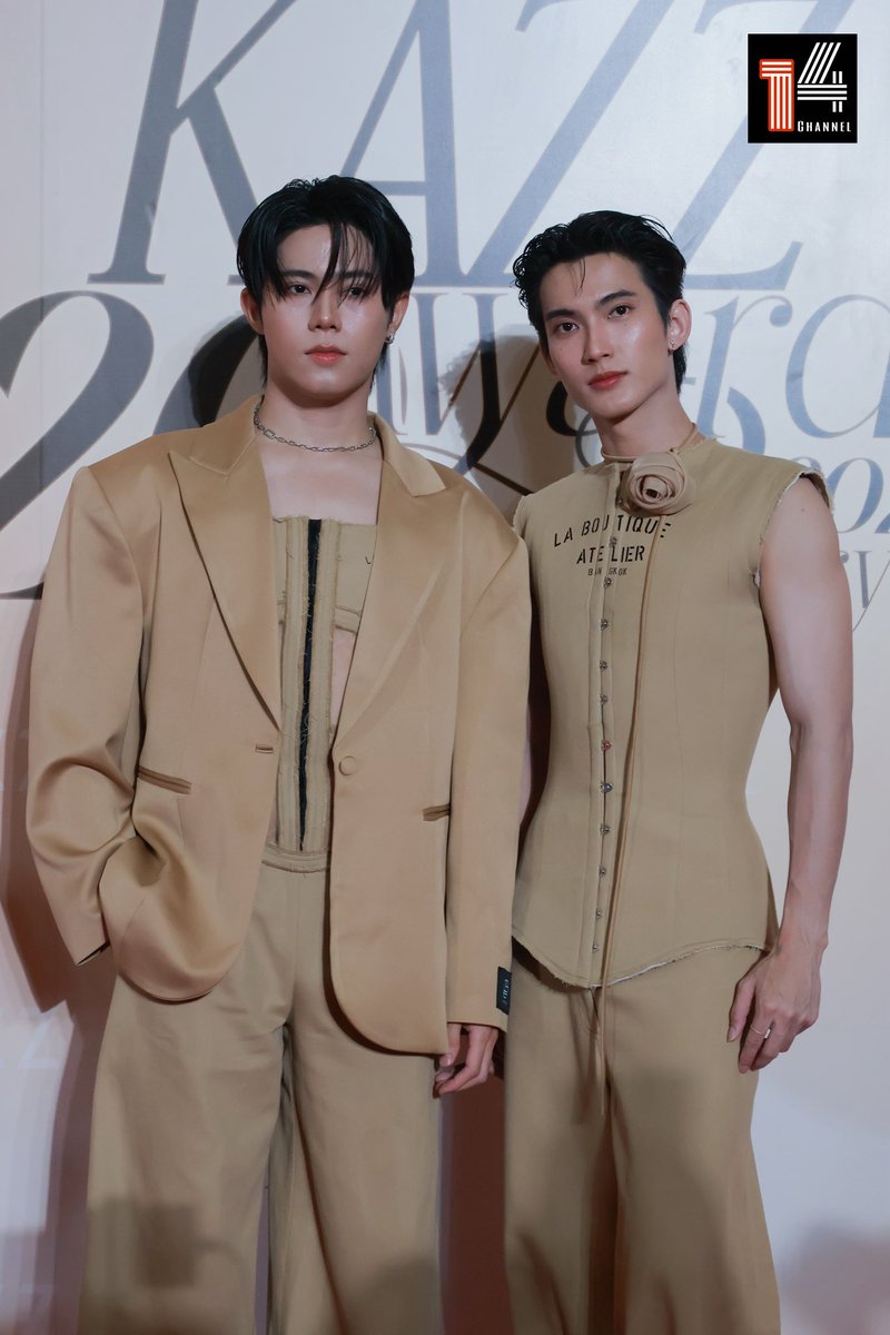 fourteenchannel's tweet photo. "โอม - เฟริสท์" ร่วมเดิน RED CARPET งาน "KAZZ AWARDS 2026"✨🏆
#KAZZAWARDxOHMFIRST
#OhmFirst #OhmSarit #FirstChalongrat
#KAZZAWARDS2026 https://t.co/SvxKlTJi7S