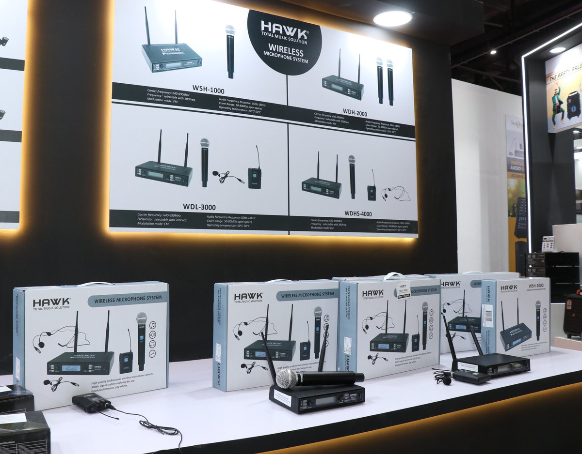 HawkProducts's tweet photo. Exclusive Collection of Wireless Microphone Series !!

WSH 1000
WDH 2000
WDL 3000
WDHS 4000

#Wirelessmicrophone #hawktotalmusicsolution #proaudio https://t.co/Z5s23ORpGs