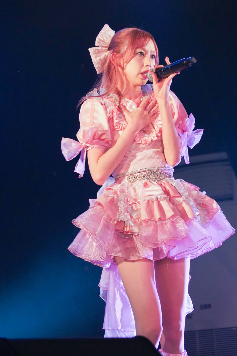 むーんがーる tweet media