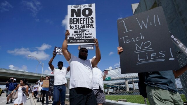 thejfblog's tweet photo. “Black Floridians Politically Silenced”

Black Floridians face less democracy in the post-Civil Rights era than ever, since Gov. Ron DeSantis.
https://t.co/q9aDOFnYli https://t.co/C3hyKOOcyc