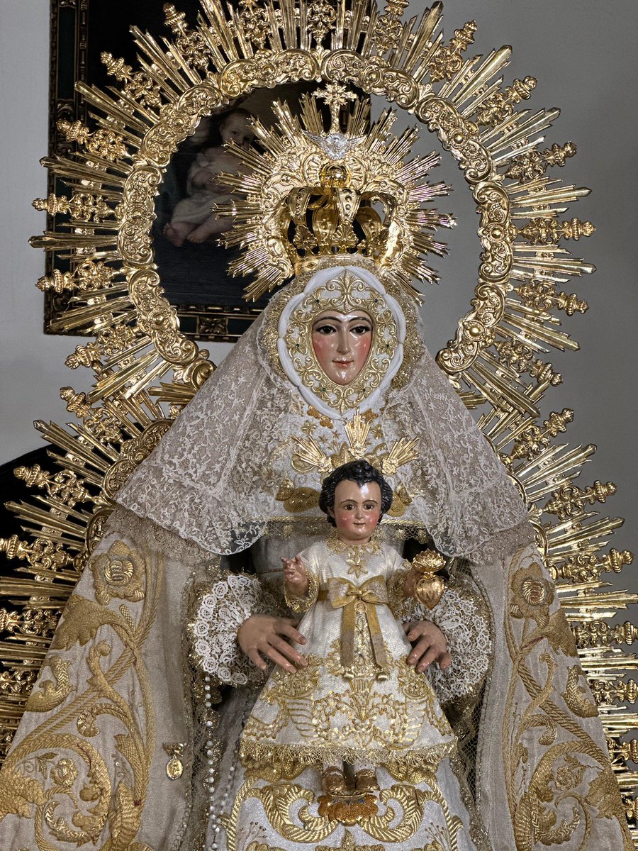 DNombreAlcala's tweet photo. 𝐀𝐜𝐭𝐮𝐚𝐥𝐢𝐝𝐚𝐝
Amanece la Santísima Virgen dispuesta para la Solemne Procesión Gloriosa del próximo sábado, 16 de mayo.

Todo queda dispuesto para el esperado reencuentro de la Santísima Virgen con su pueblo.
#Charitas #DulceNombre https://t.co/1sZTqezIII