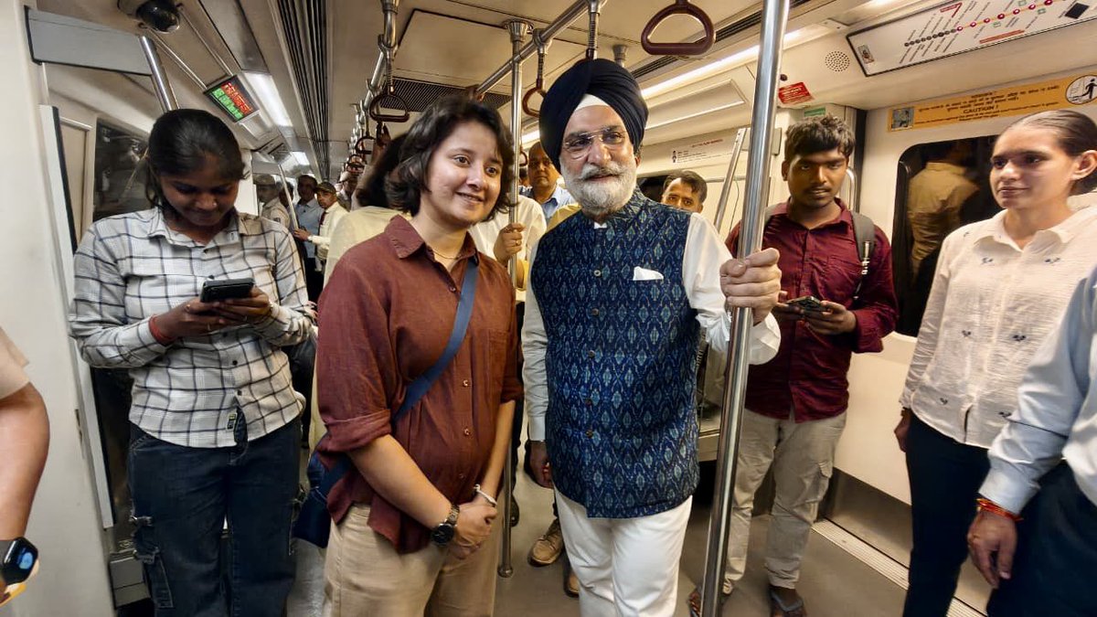 LG Delhi tweet media