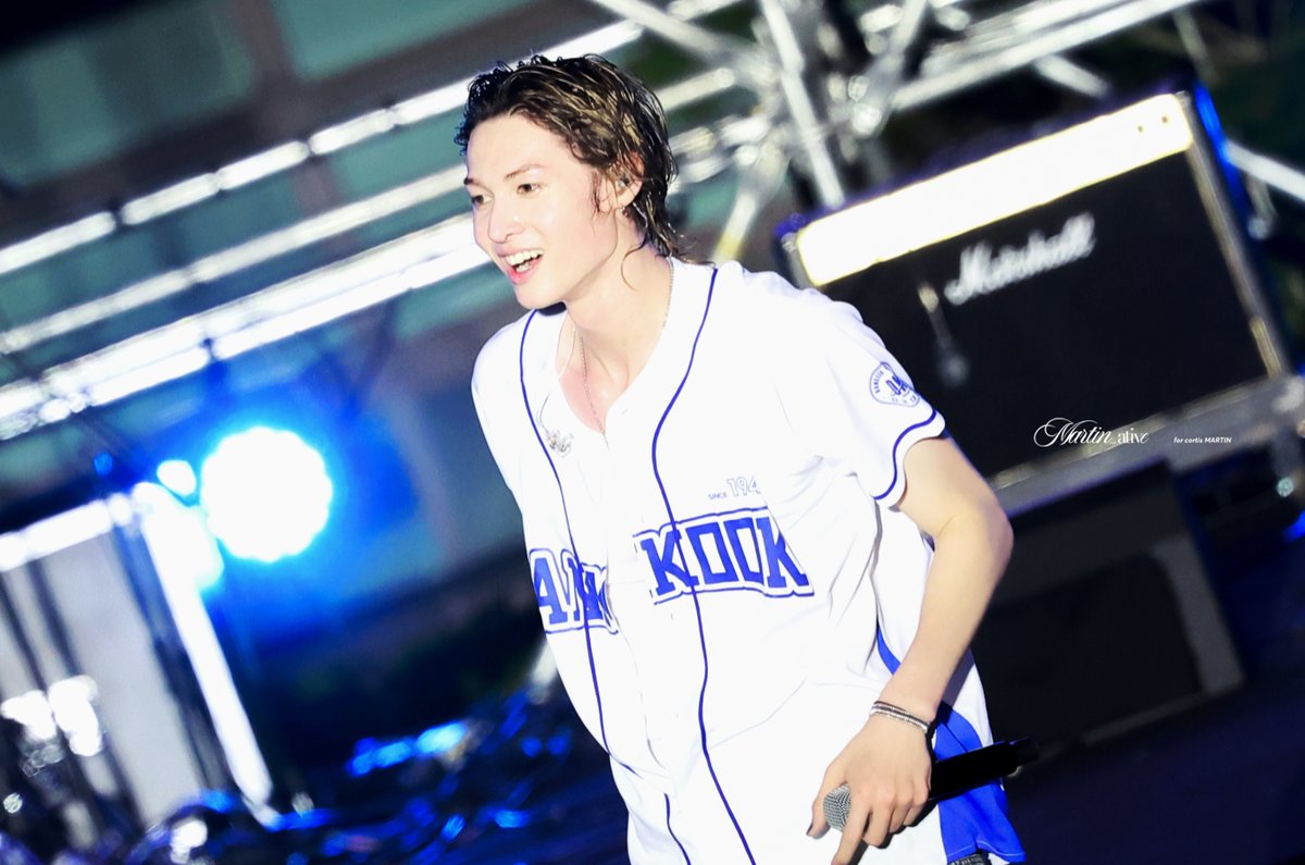 martinative's tweet photo. HQ 260513 단국대학교 축제  

👀

 #CORTIS #코르티스 #마틴 #MARTIN https://t.co/1QrEiUpdJX