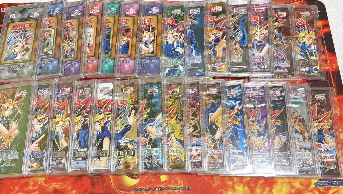 遊戯王OCG未開封パックの1〜3期が揃いました✨ ブースタークロニクル