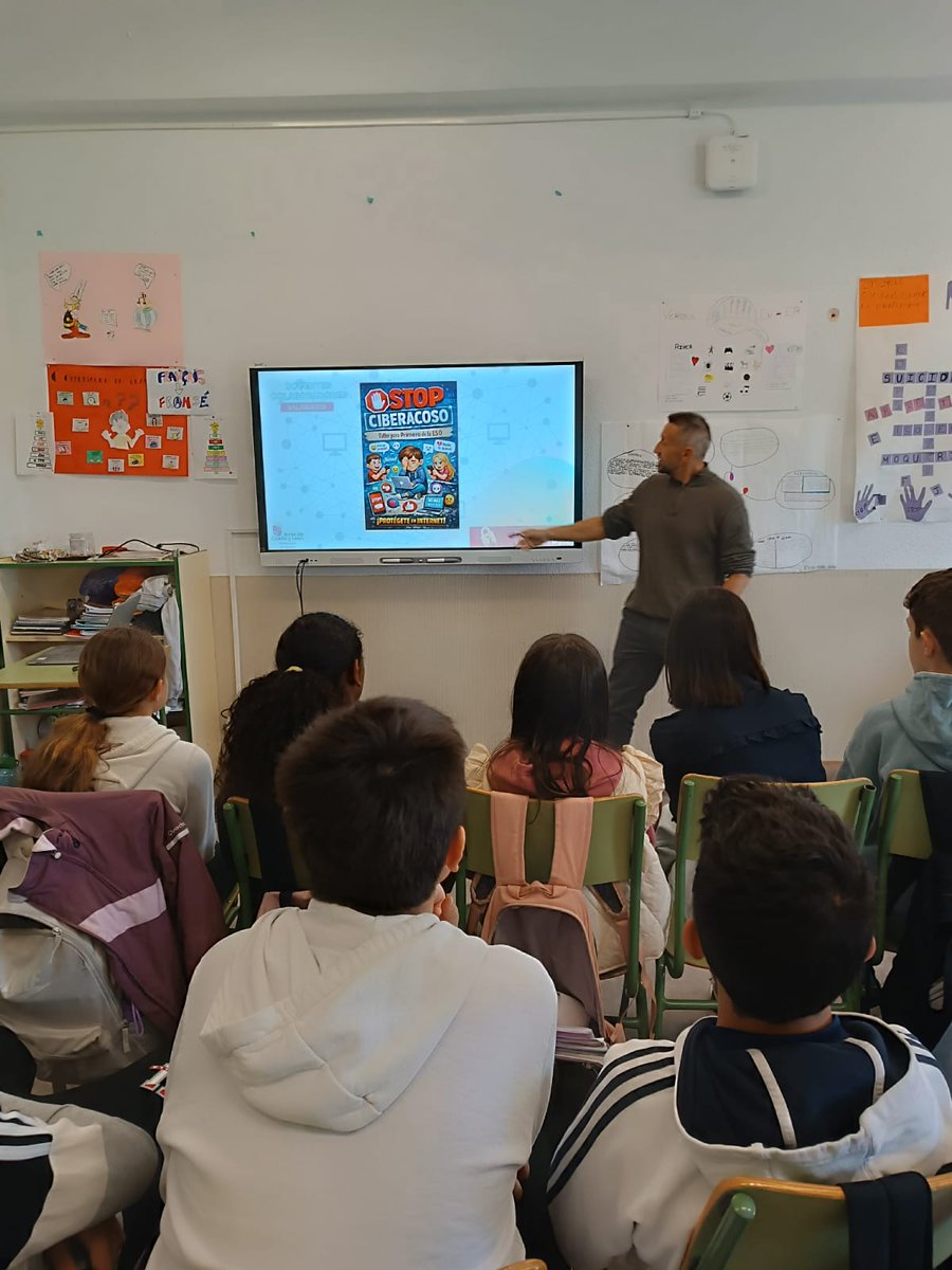 AltoAlagon's tweet photo. Los alumnos de 1° y 2° de ESO han participado en la mañana de hoy en una charla sobre ciberbullying, dentro del Plan de Seguridad y Confianza Digital de la Junta de Castilla y León. https://t.co/E05OPnPByo