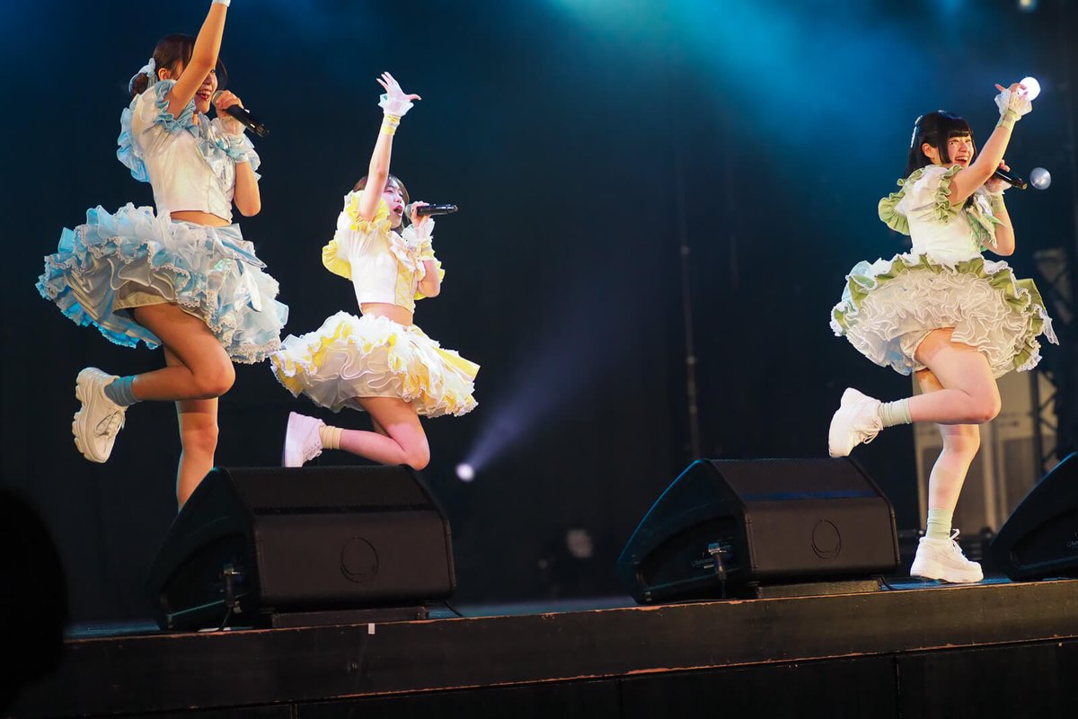 むーんがーる tweet media