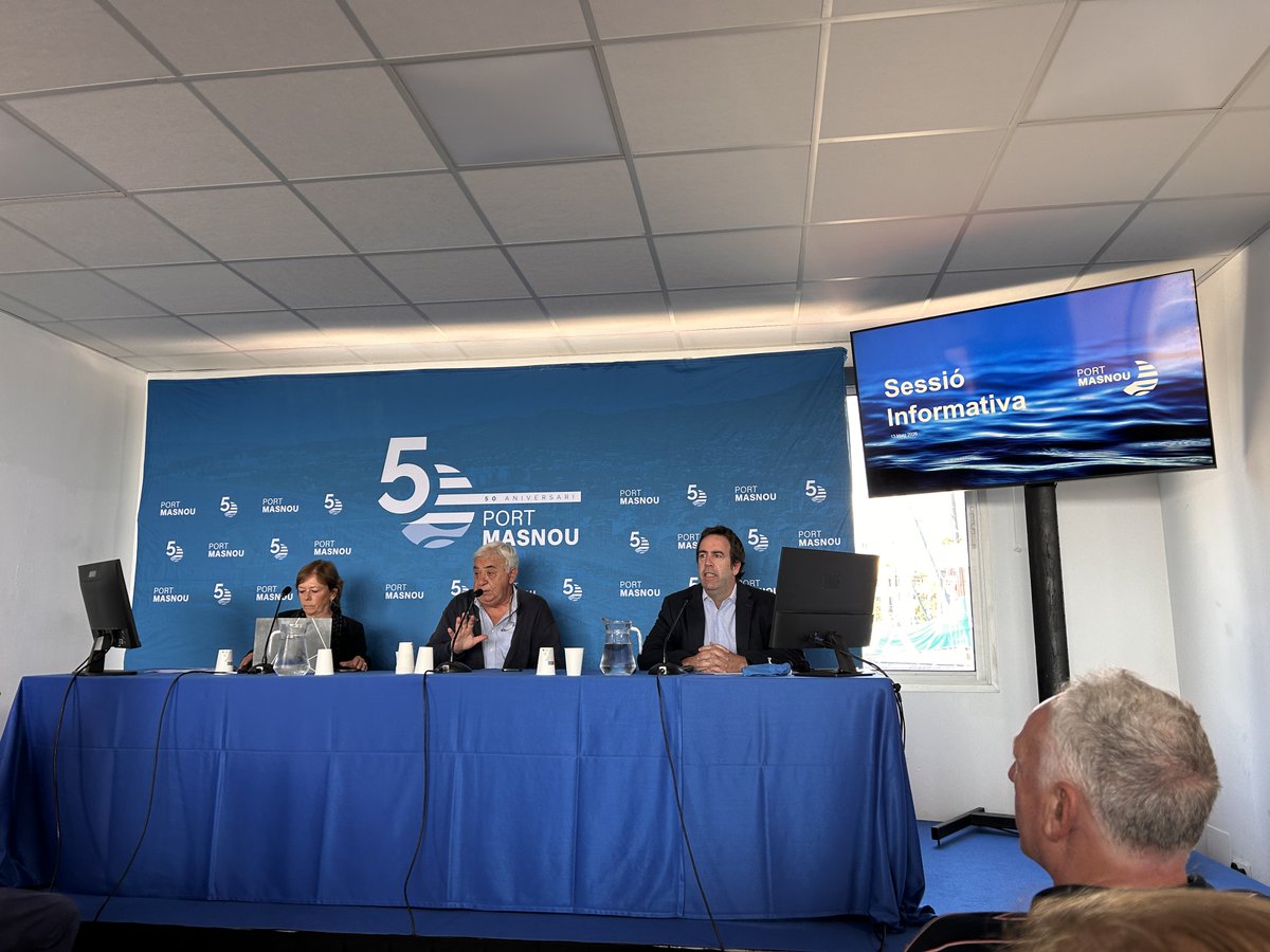 PortMasnou's tweet photo. Ahir vam compartir els avenços i novetats del darrer any amb la comunitat de Port Masnou. Tots els detalls aquí: https://t.co/jwzI4AjEWi https://t.co/tSUK8FzOzV